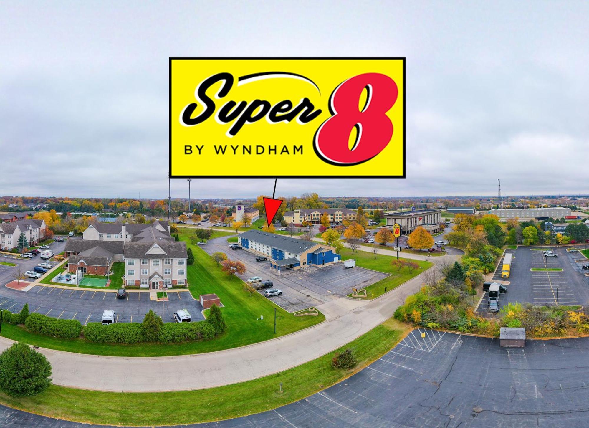 Super 8 By Wyndham Rockford I-90 Casino District Hotell Eksteriør bilde